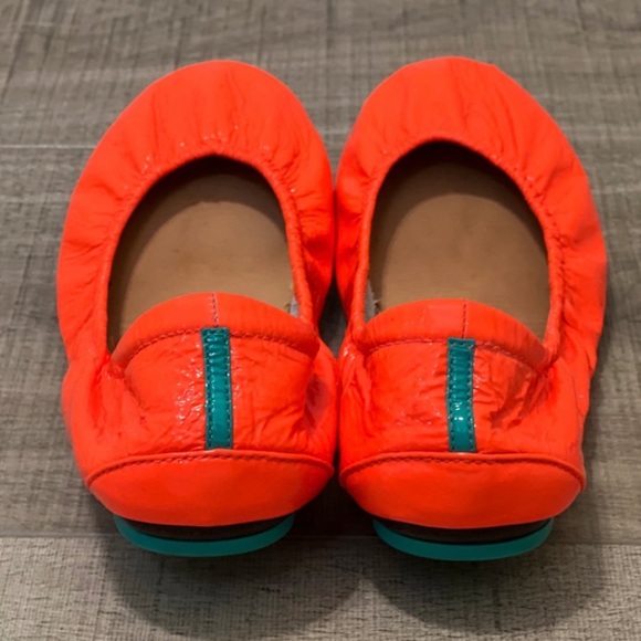 TIEKS - NEON OUTRAGEOUS ORANGE - Size 9 - Picture 5 of 9